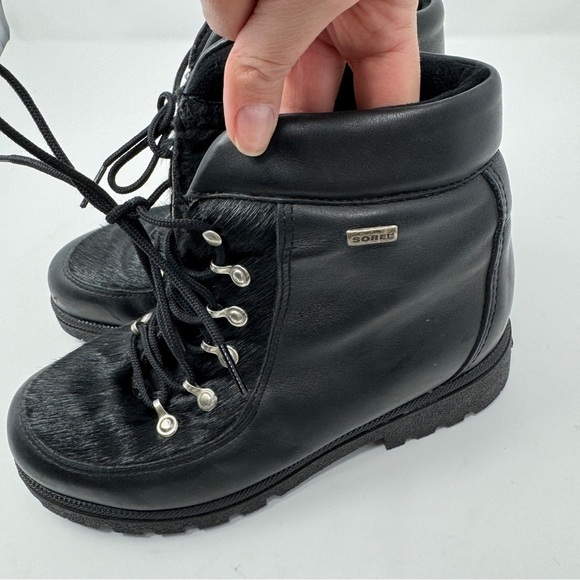 Sorel Black Fur Lace Up Boots - Picture 4 of 9